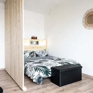 Cocooning 2 étoiles / Clim / 7min à Pied Appartement Fréjus